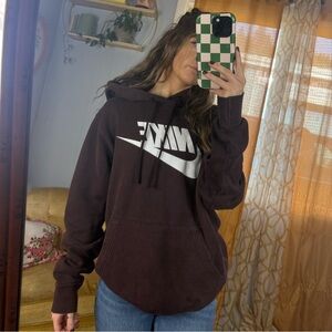 Nike // brown hoodie sweatshirt
